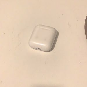 Airpods charging case